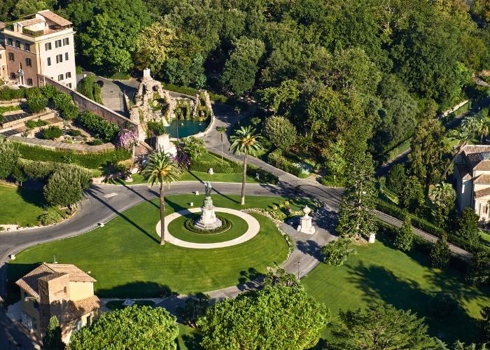 Vatikanski vrtovi iz zraka.