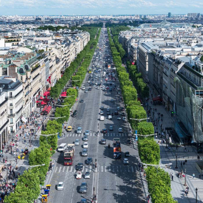 Avenija Champs Elysse u Parizu