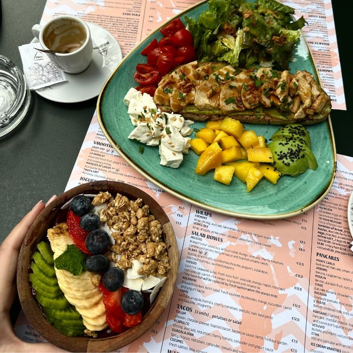 Smoothie bowl i doručak u Funchalu