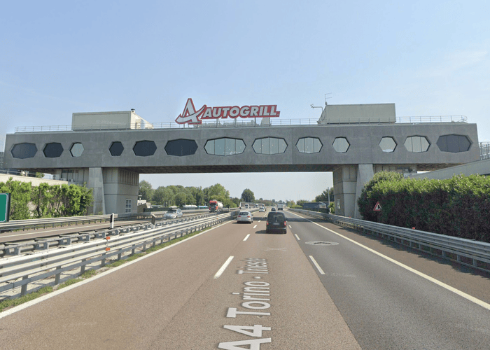 Autogrill na autocesti u Italiji.