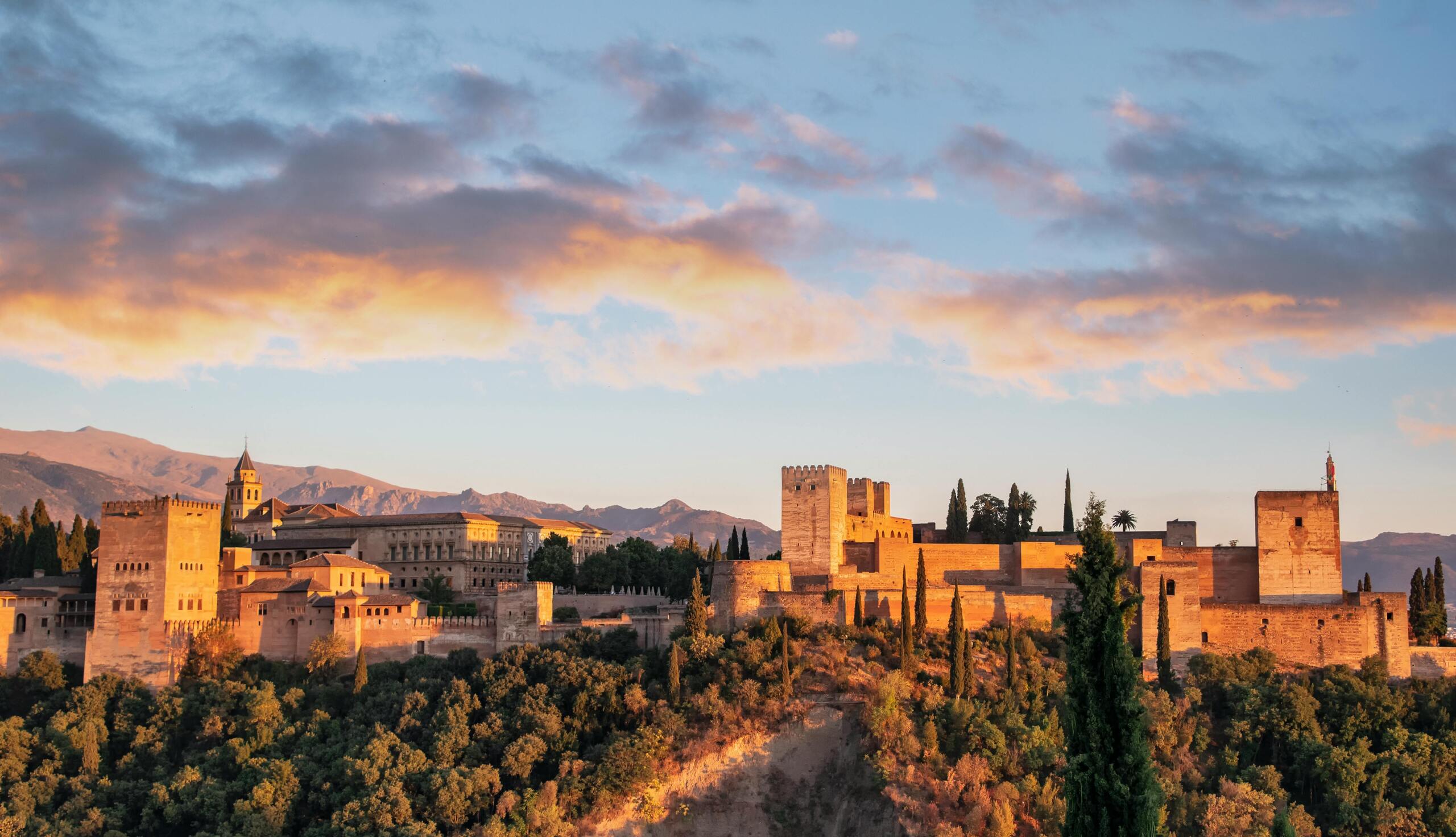 Andaluzija naslovna Pogled na stari glad Alhambru