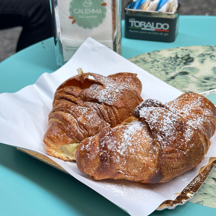 Kroasan od pistacia u Pasticceria Calemma Dolci Momenti