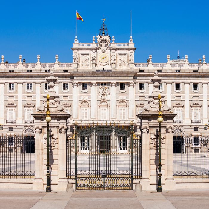 Kraljevska palača u Madridu, slikano izvana.