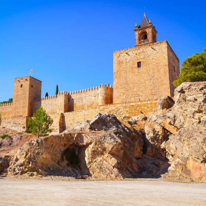 Utvrda Alcazaba u Malagi, zidine